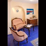摄影艺术精品酒店 4* Rhodes City