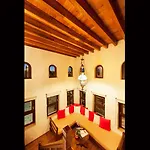 Ξενοδοχείο In Art Boutique Rhodes City