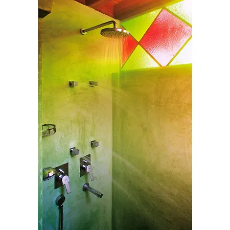 摄影艺术精品酒店 4* Rhodes City