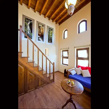 In Camera Art Boutique 4*