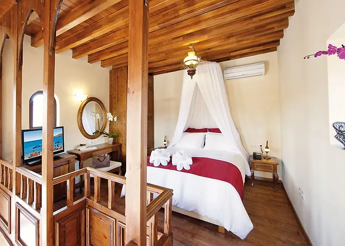 In Camera Art Boutique Rhodes City