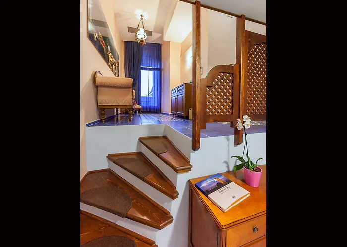 In Camera Art Boutique Rhodes City