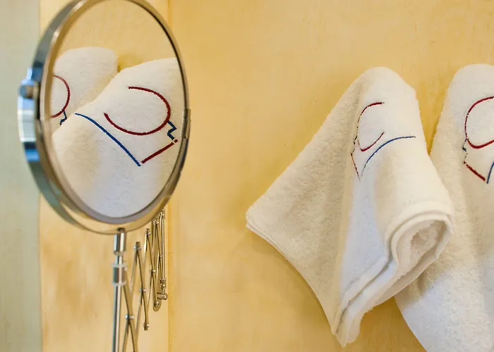 In Art Boutique Rhodes City